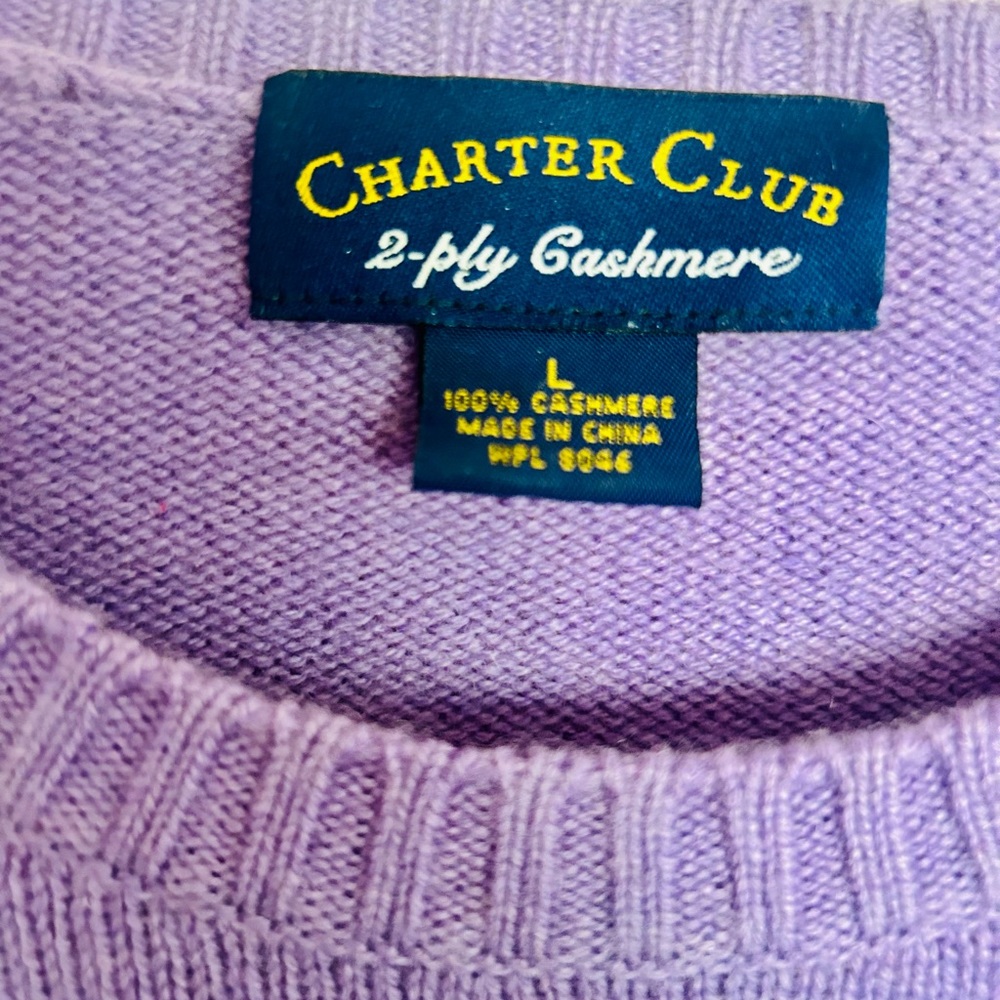 Charter club. Shirt sleeve cashmere sweater in lilac purple color. Size large - Picture 2 of 6